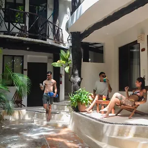 Siesta Fiesta - 5th Avenue Playa del Carmen